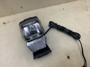 Fuxon LED F-170-EB / S-70-EB – lampa przednia do e-bike, 70 Lux (6–12 V)