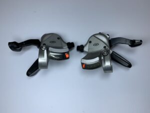 Gear shifter Shimano deore XT 3x9s