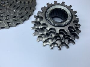 Wolnobieg Shimano DURA-ACE MF-7400 6 rzędów