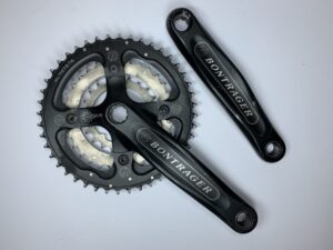 Mechanizm korbowy BONTRAGER 44/32/22 175mm 3x9s