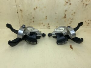 Shimano Deore LX SL-M569 – manetki 3x8s